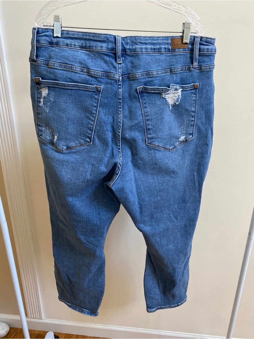 Judy Blue Boyfriend Fit distressed denim jeans medium wash Sz 20W - Picture 2 of 8
